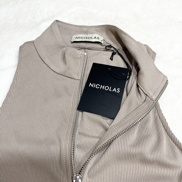 Nicholas Paola Jumpsuit Short Bodysuit Ribbed Mock Neck Tan Zip Women’s S NWT - Picture 5 of 11